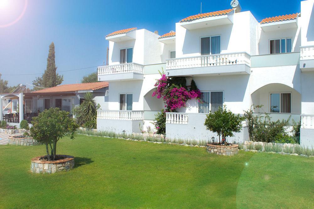 Gardenia Studios Mouresi Exterior photo
